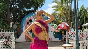 SAMANTHA QUENEDIT DESLUMBRA EN LA PASARELA DEL MISS GRAND INTERNATIONAL 2025