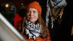 GRETA THUNBERG EXIGE EN ATENAS QUE FOCALICEN LA ATENCIÓN EN OFENSIVA MILITAR EN GAZA TRAS SU DEPORTACIÓN DE ISRAEL