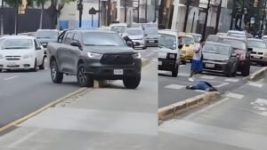 Delincuente abatido en la av. Eloy Alfaro tras intento de asalto a una camioneta en el sur de Guayaquil ﻿ Delincuente abatido en la av. Eloy Alfaro tras intento de asalto a una camioneta en el sur de Guayaquil ﻿
