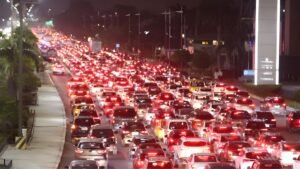 Fiesta de Halloween en Samborondón genera caos vehicular y posible multa de USD 23.500 al organizador