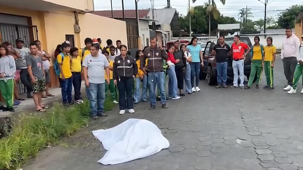 Docente fue asesinada a tiros frente a un colegio en La Concordia