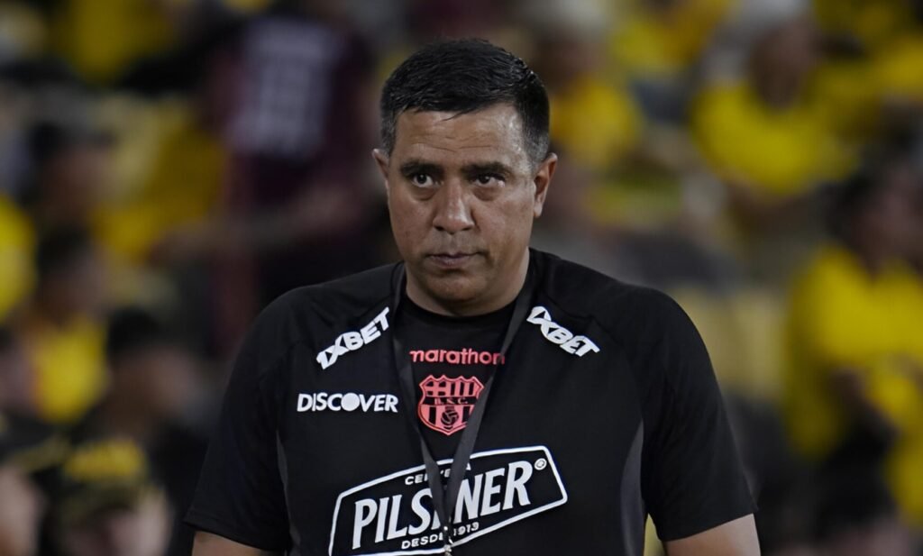 César Farías y Barcelona SC enfrentan proceso disciplinario de Conmebol