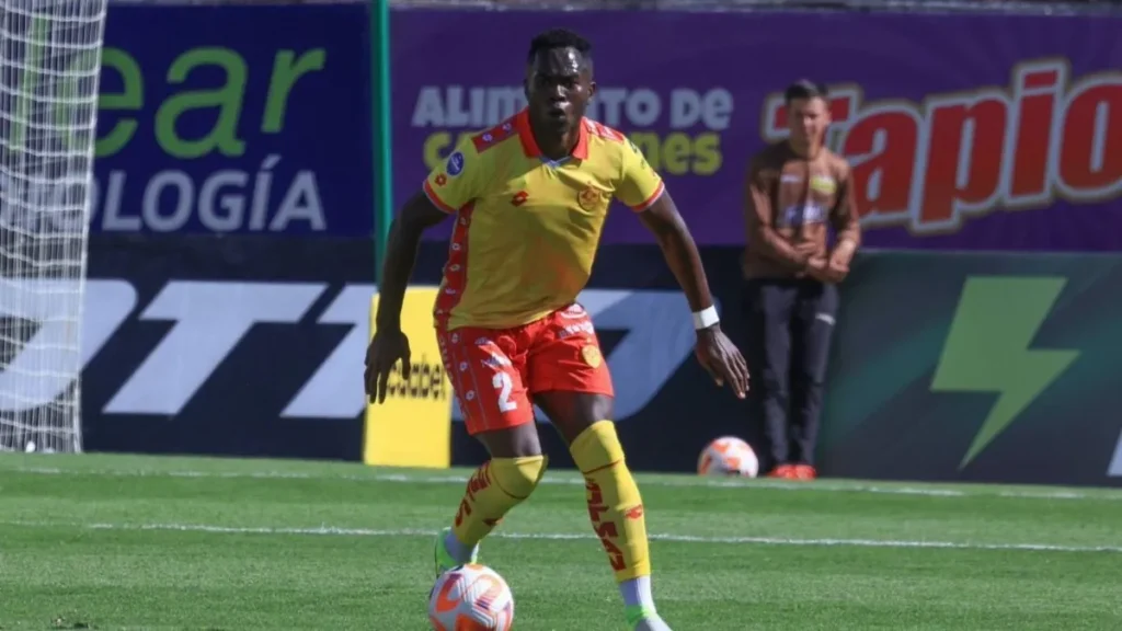 Estalin Segura se suma a Emelec para la temporada 2026