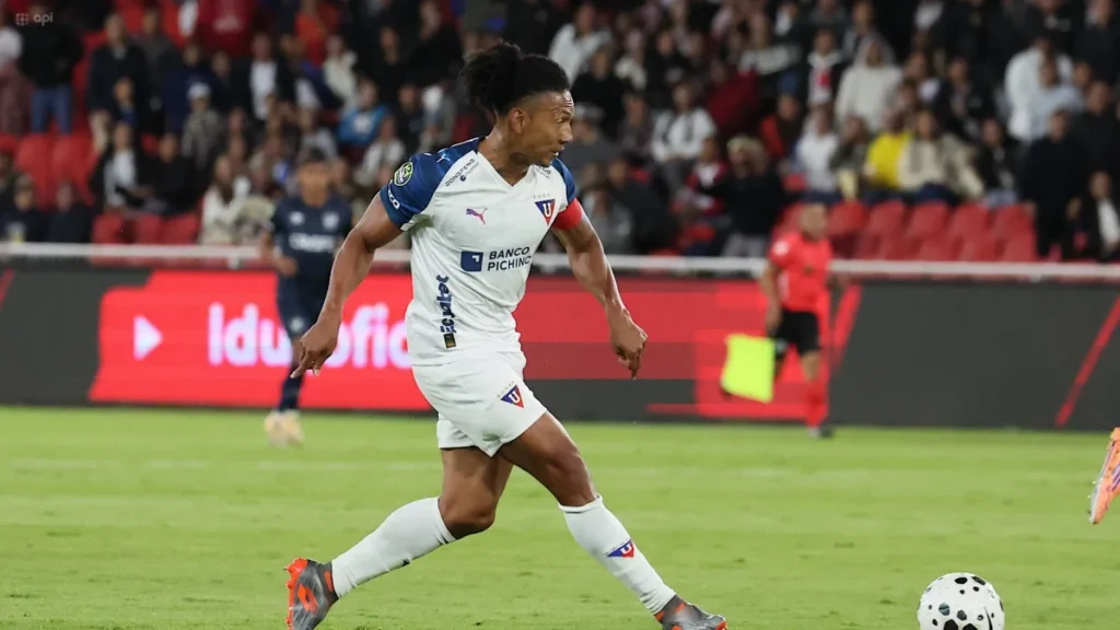 Liga de Quito anuncia que jugará un partido amistoso en Perú