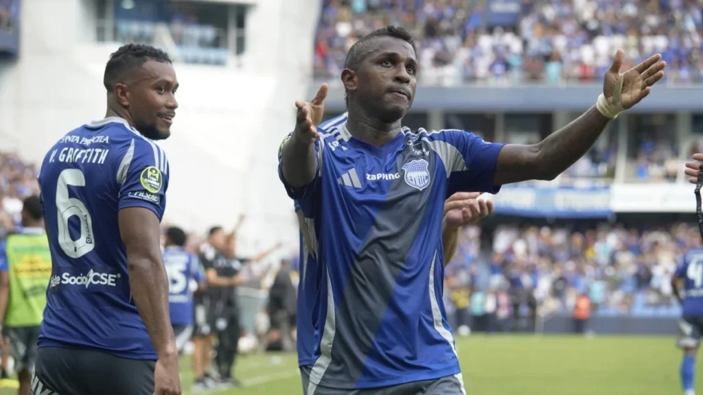 Emelec se pronuncia sobre Miler Bolaños tras incumplir toque de queda