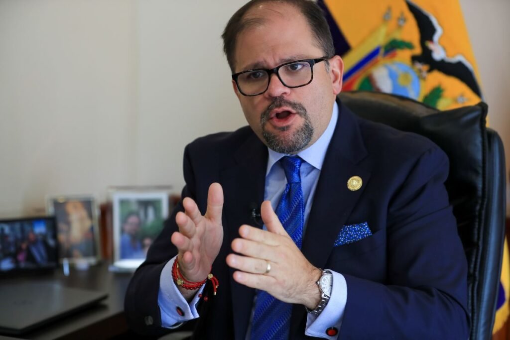 John Reimberg confirma la presencia permanente de agentes del FBI en Ecuador