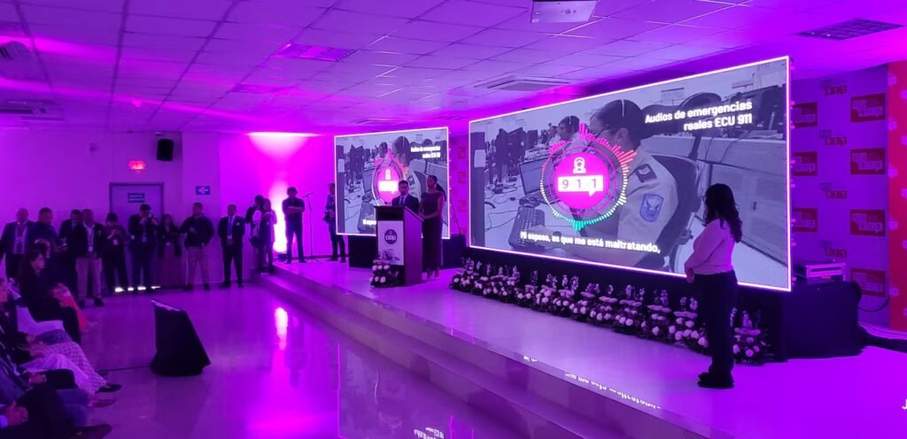 ECU911 lanza app ‘Botón Violeta’ para proteger a mujeres víctimas de violencia