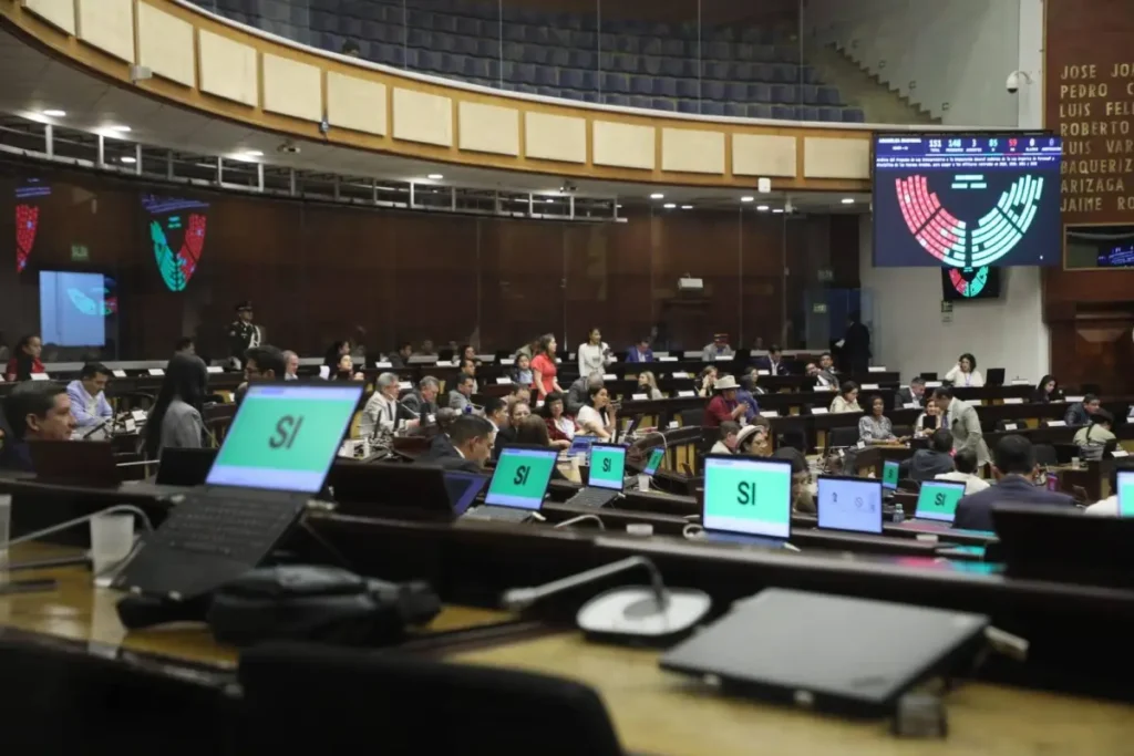Asamblea aprueba ley que incorpora la educación financiera obligatoria en las escuelas, colegios y universidades