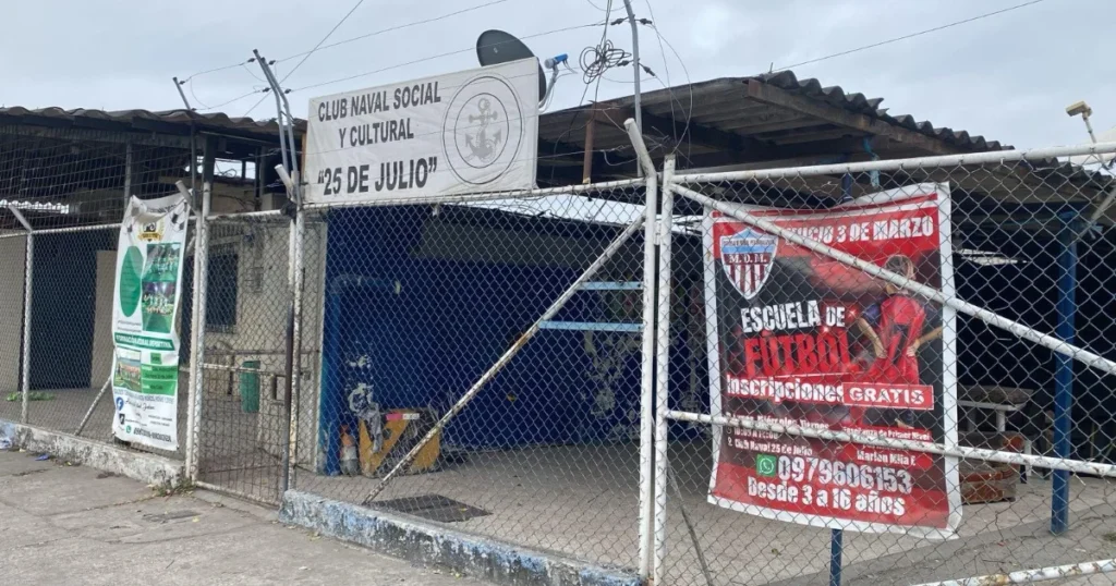Un ataque armado en el complejo polideportivo deja tres personas fallecidas y seis heridas