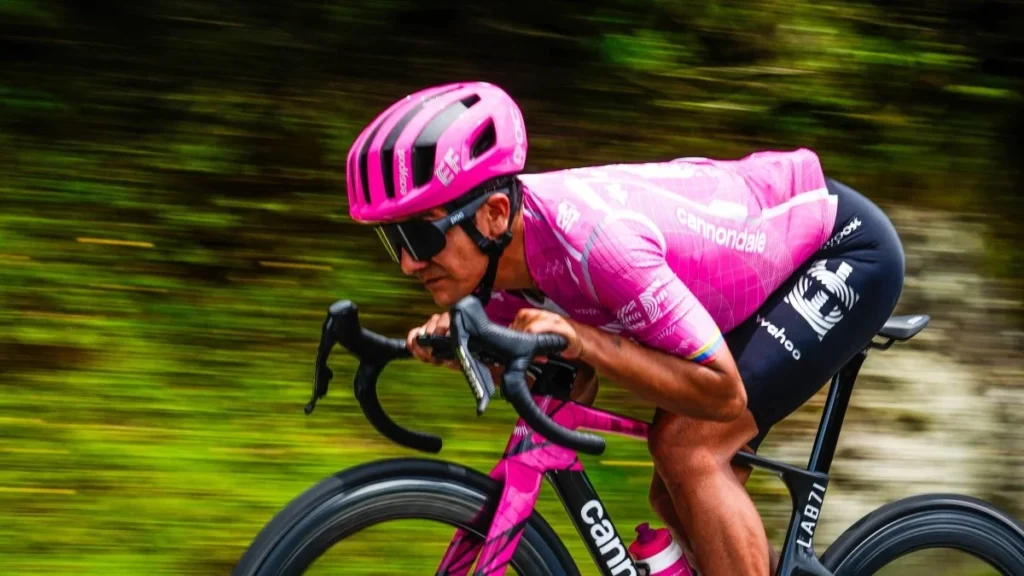 Richard Carapaz no correrá el Giro de Italia 2026 y se enfocará en el Tour de Francia