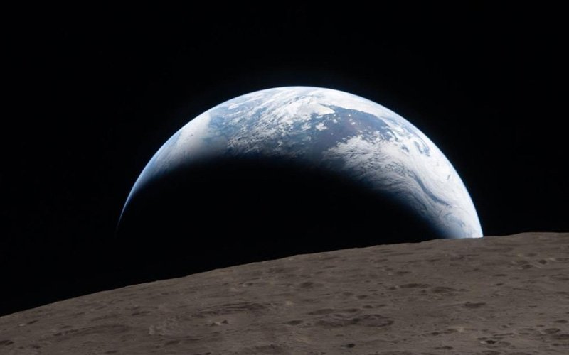 Tripulación de Artemis II captó imágenes históricas de la Tierra y la Luna