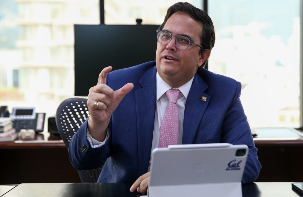 Fiscalía pide siete años de cárcel para Xavier Vera Grunauer por presunto cohecho