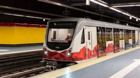 Metro de Quito suspendió temporalmente su servicio por un incidente técnico