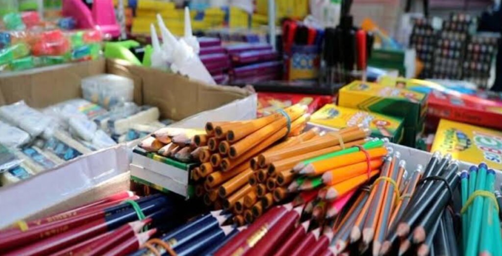 Venta de útiles escolares se dispara en Guayaquil por el regreso a clases