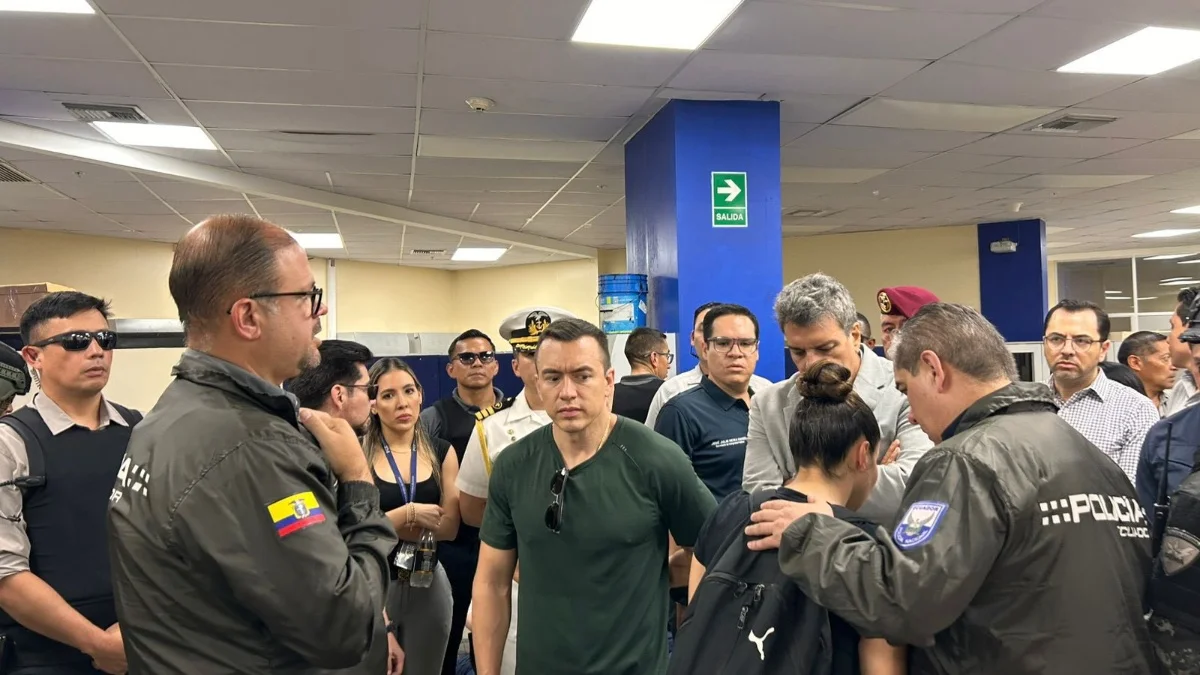 John Reimberg afirma que algunos trabajadores de CNEL tienen patrimonios de hasta USD 3 millones