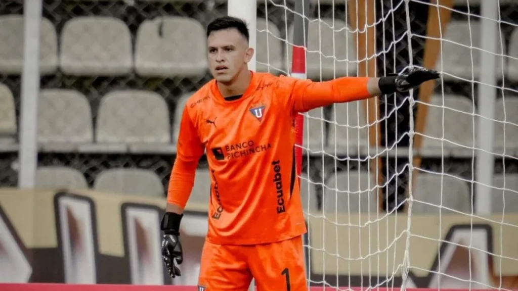 Gonzalo Valle niega conflictos internos en Liga de Quito tras derrota ante Lanús