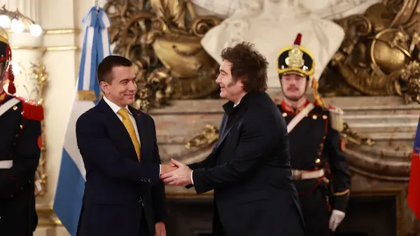 Javier Milei llega a Quito para fortalecer acuerdos de seguridad, comercio y extradición con Daniel Noboa