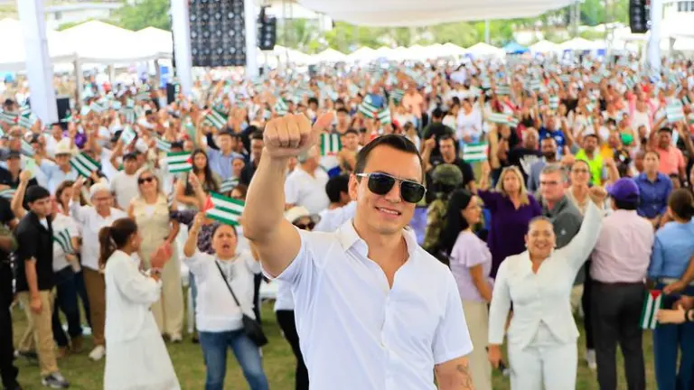 Presidente Daniel Noboa decreta la suspensión de la jornada laboral en Santa Elena para el 18 de agosto