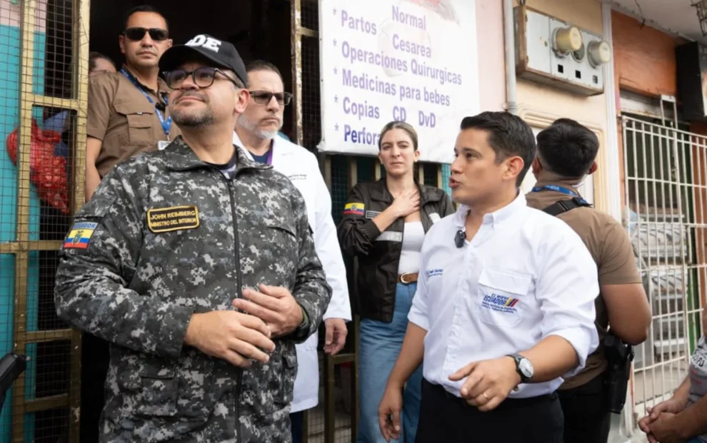 Decomisan en Guayaquil medicinas del IESS y MSP vendidas ilegalmente en farmacias privadas